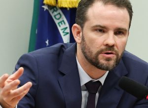 durigan-afirma-que-pix-nao-esta-na-mesa-de-negociacao-com-eua